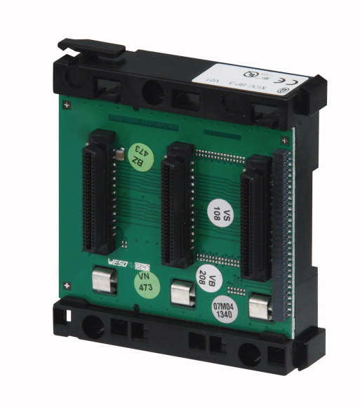 Монтажная плата для процессоров и 1 XC100/200 XIOC модуль , с возможностью расширения (XIOC-BP-XC1)