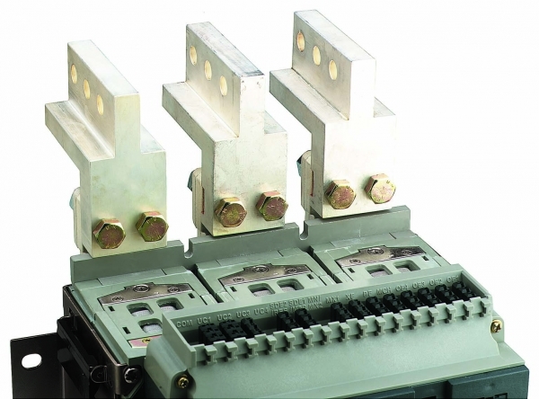 BC160NT406-25-D Автоматический выключатель 4-полюс, In 25 A, Icu 25 kA, характеристика распределительная D, настройка Ir 20 - 25 A, Cu/Al кабели 2,5 - 95 mm2