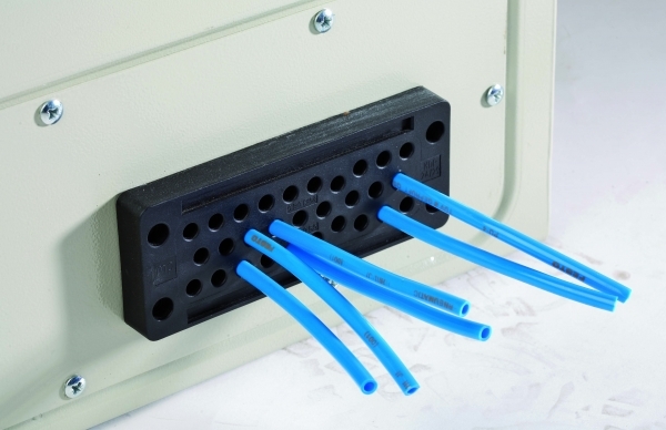 Schneider Electric NSYTSA2414SE ПЛАТА КАБЕЛЬНОГО ВВОДА 24/14